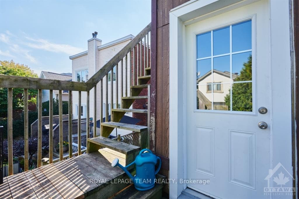 31 ADELAIDE Street photo 29