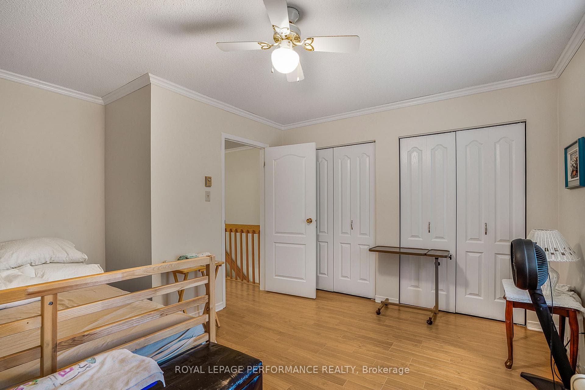 Chambre #2 avec garde de robe double