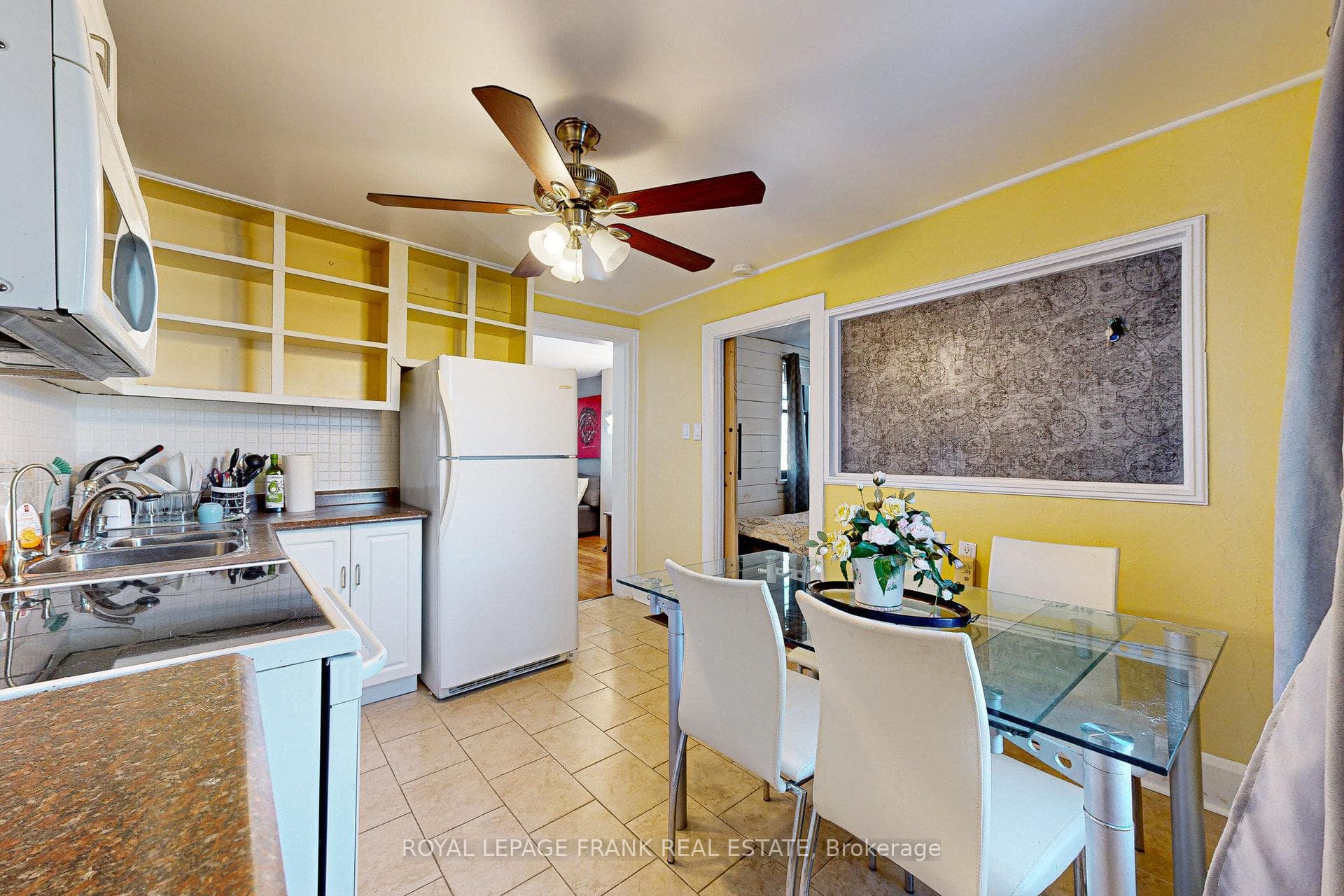 305 Nassau Street photo 13