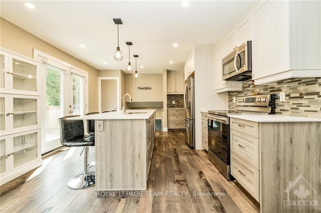 865 ROCK Road photo 11