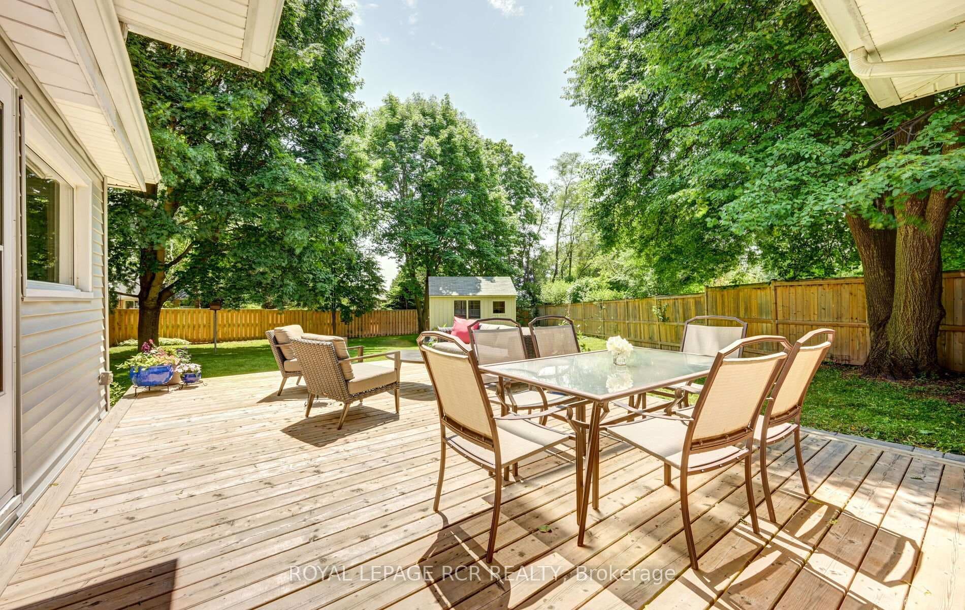 15 Banting Drive photo 43