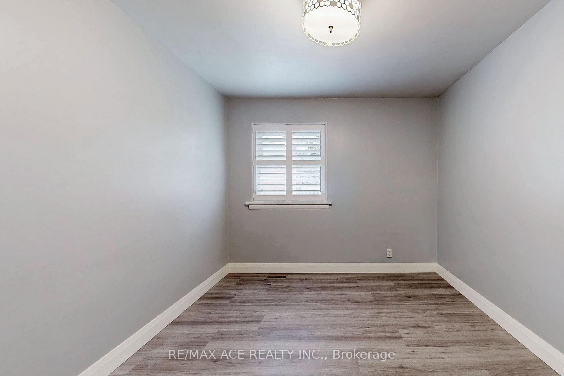 549 13th Street photo 15