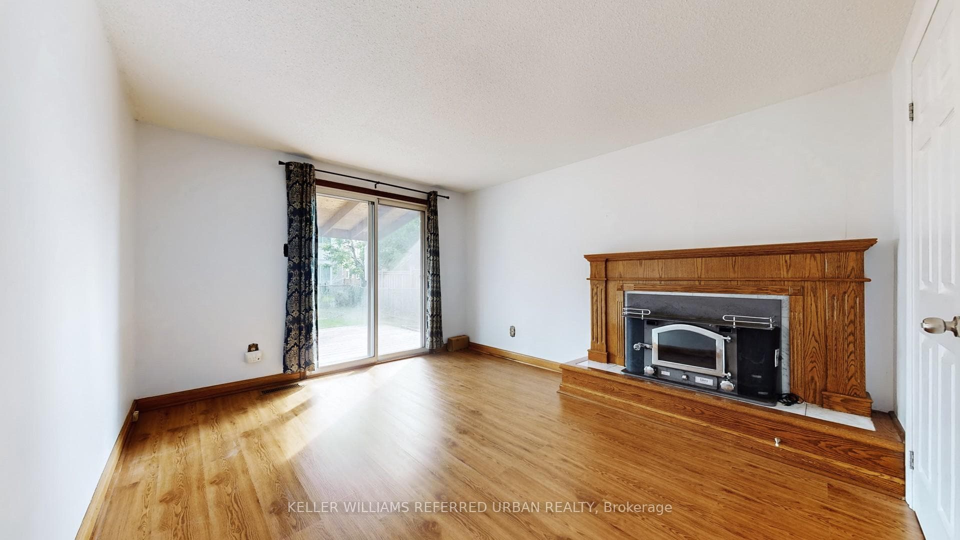 15 Thistlewaite Crescent photo 32