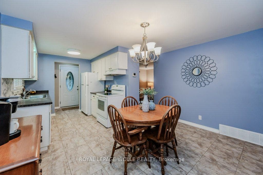 59 Lucerne Drive photo 7