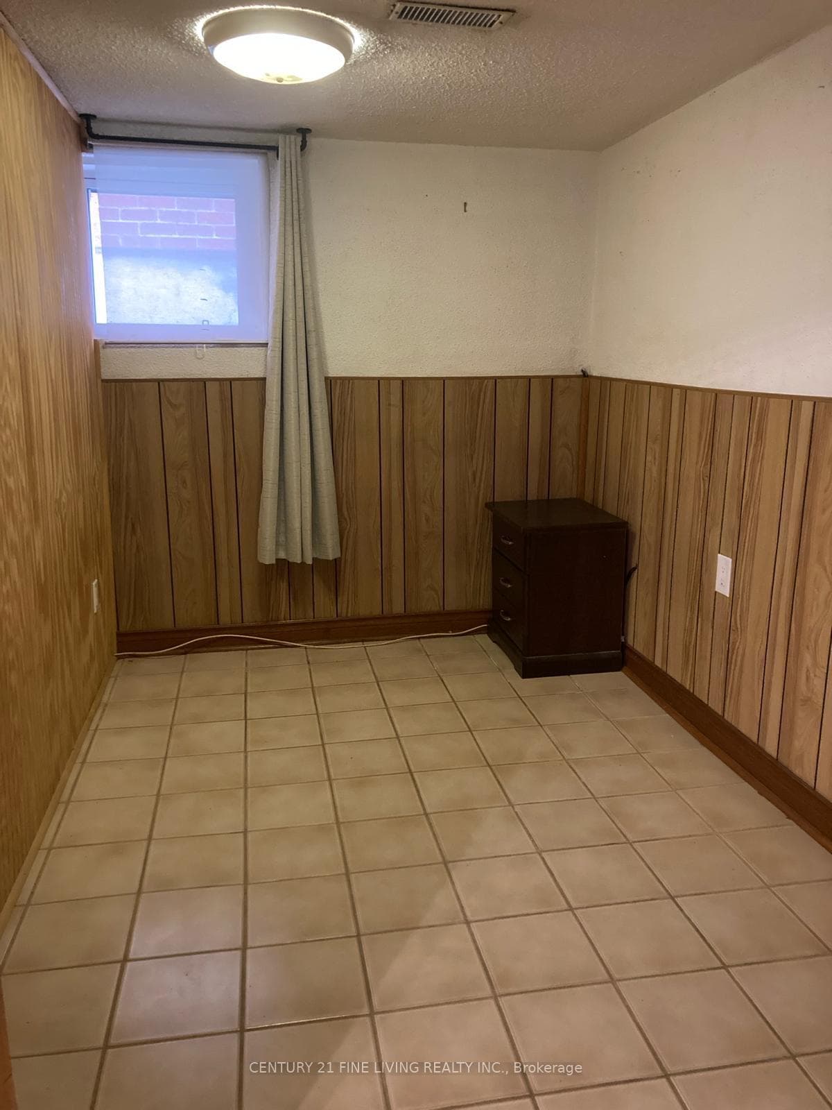 400 Nairn Avenue Unit Lower photo 6