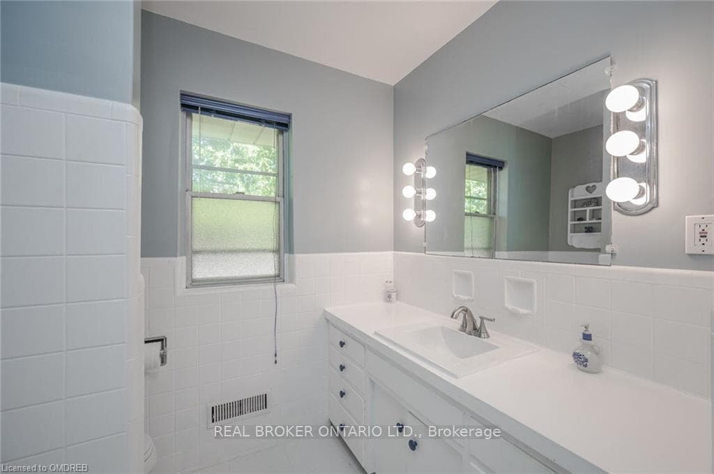 56 Bertram Drive photo 16