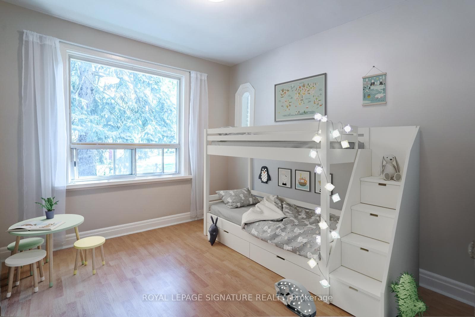 VIRTUAL STAGED BEDROOM #2