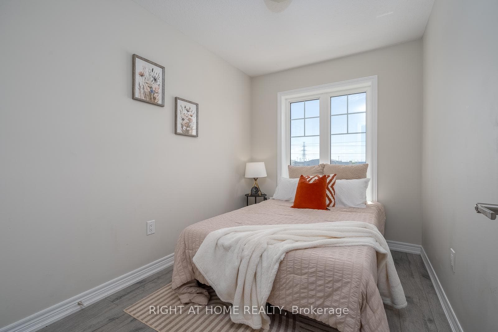 112 Hollywood Court photo 22