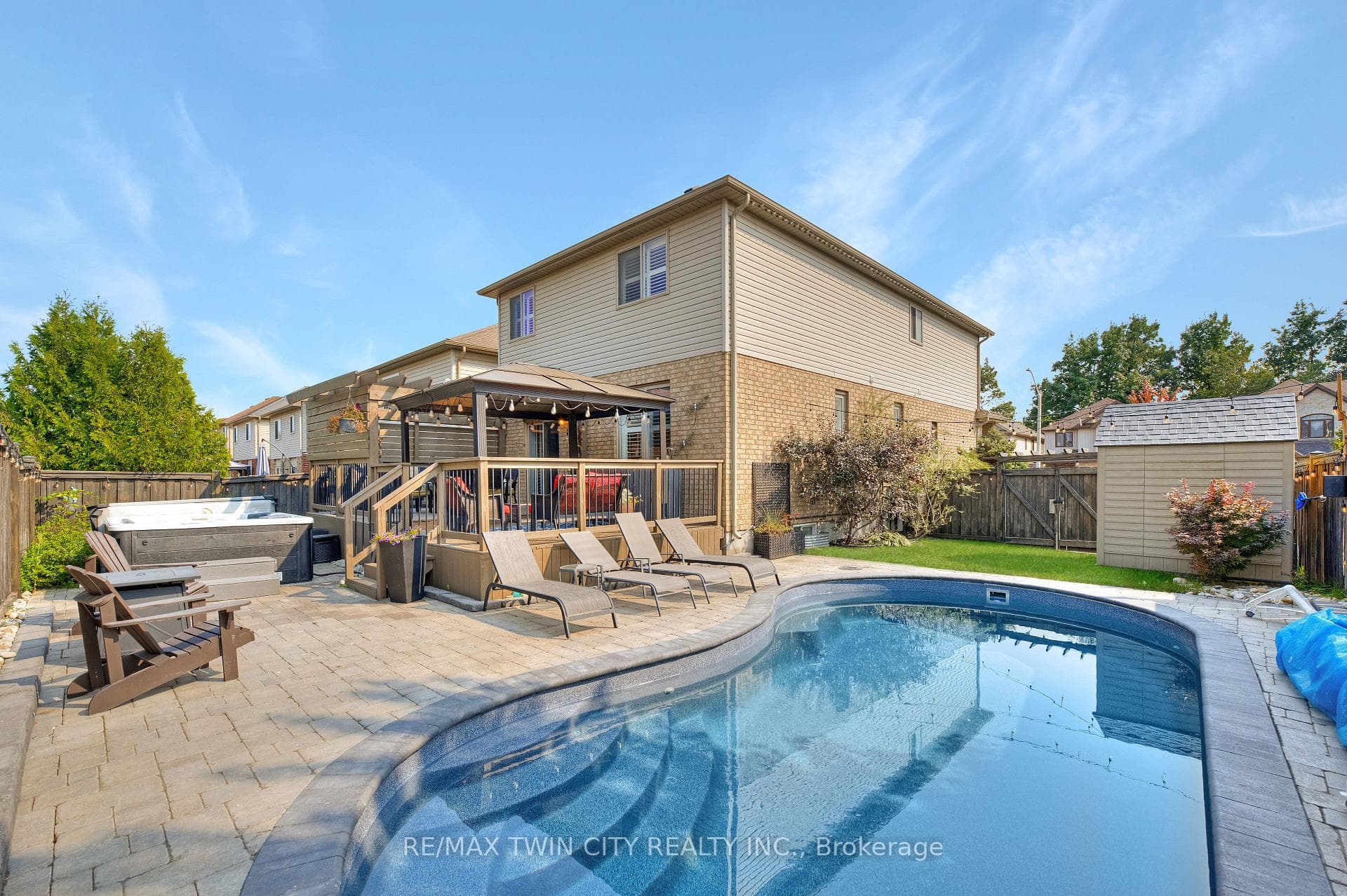 35 Hinrichs Crescent photo 6