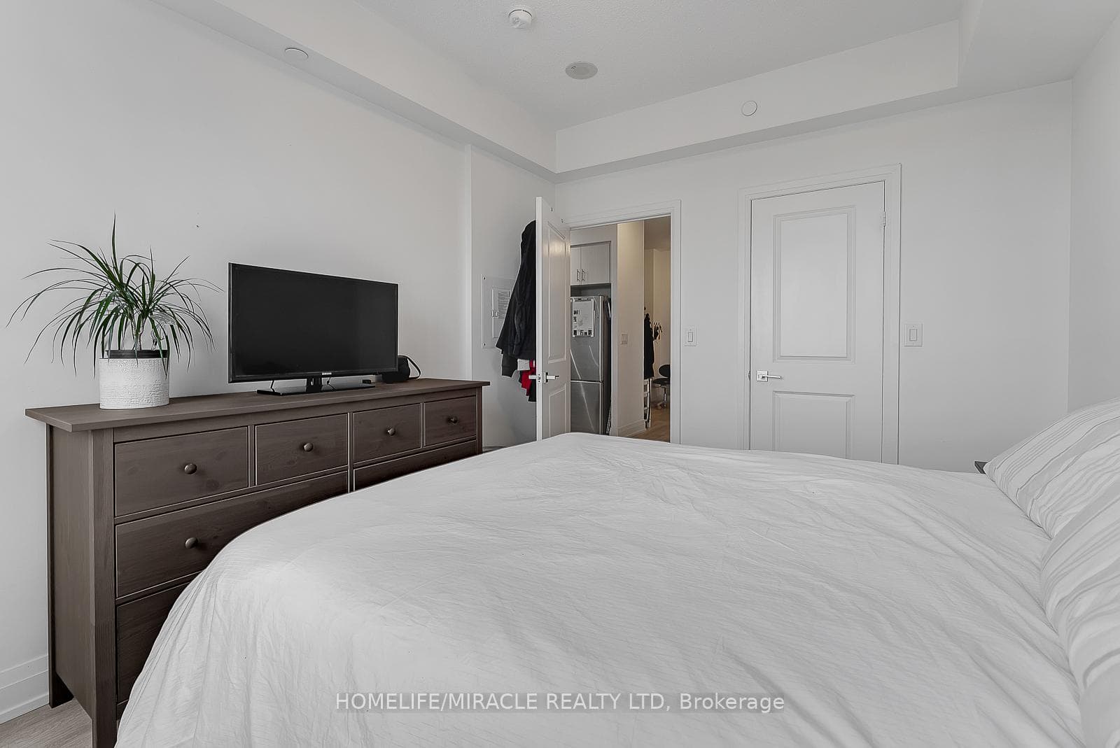 3700 Highway 7 Road Unit 1003 photo 7