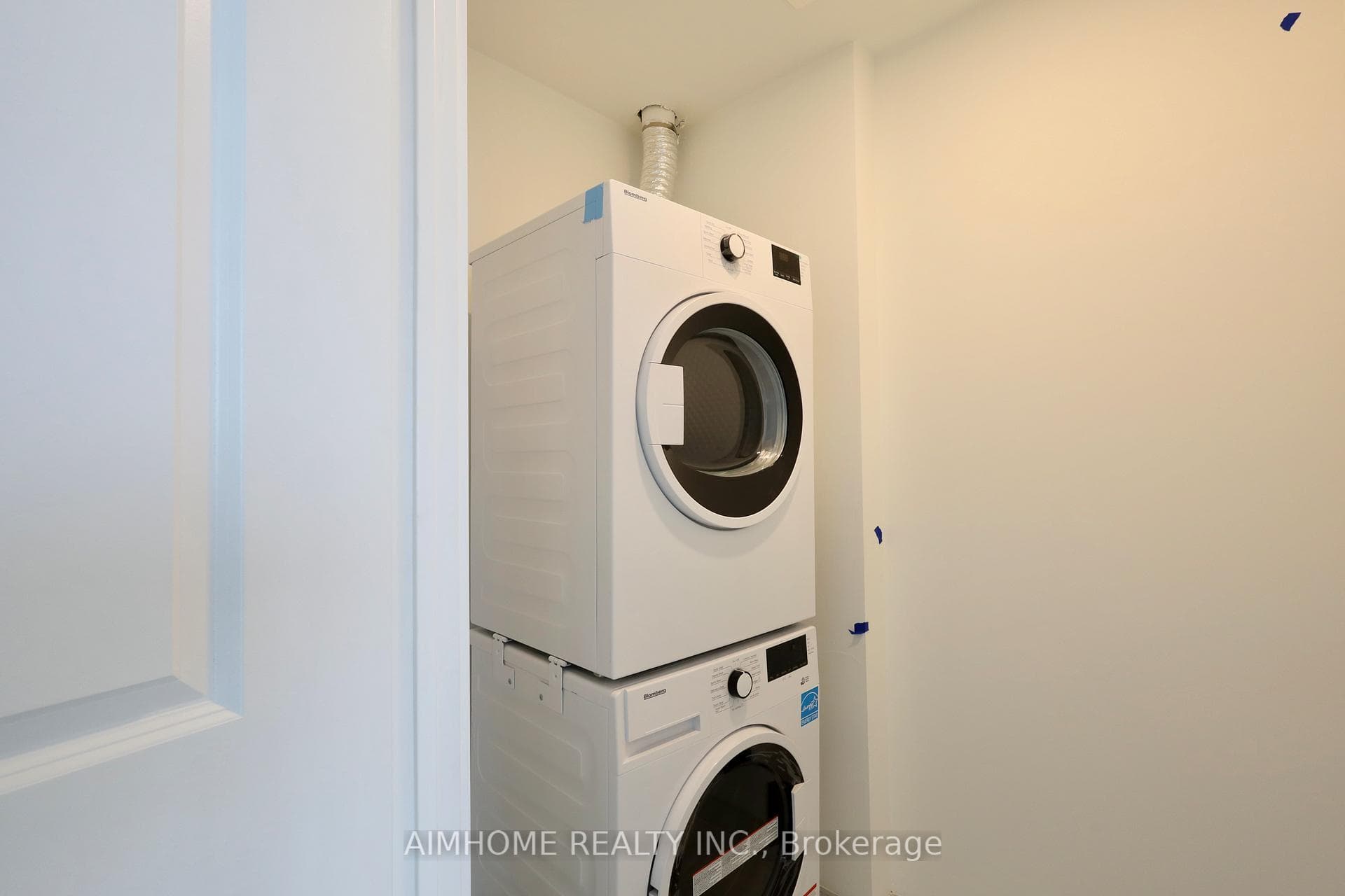 395 Bloor Street Unit 5107 photo 14