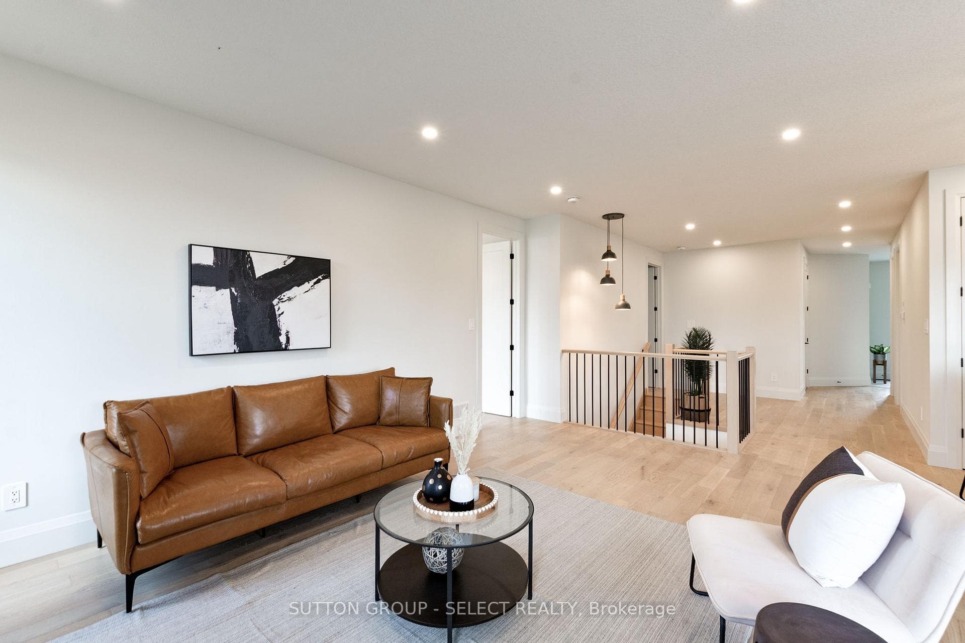 16 KELLY Drive photo 4