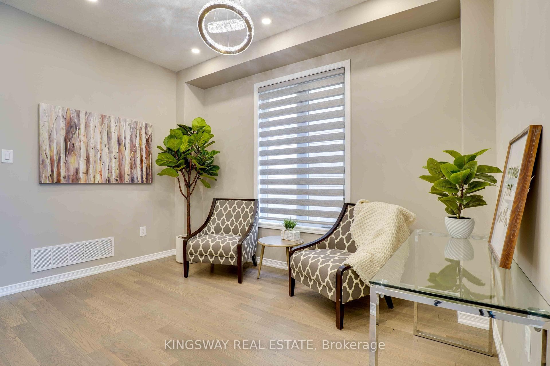 148 Munro Circle photo 6