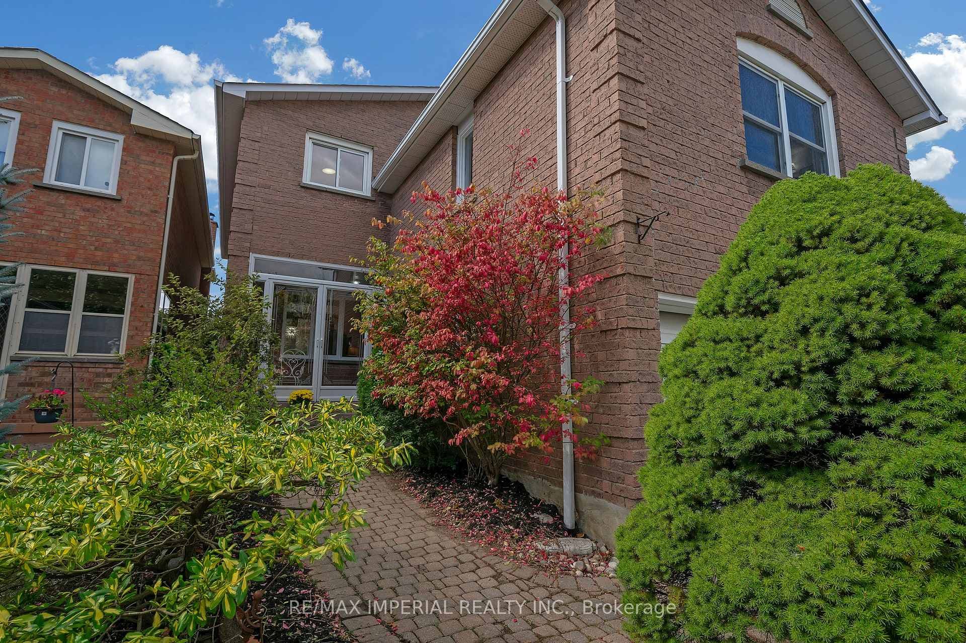 26 Marion Crescent photo 4