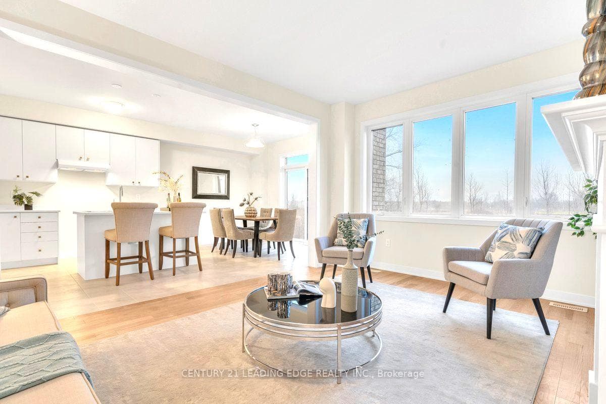 46 Aviron Crescent photo 15