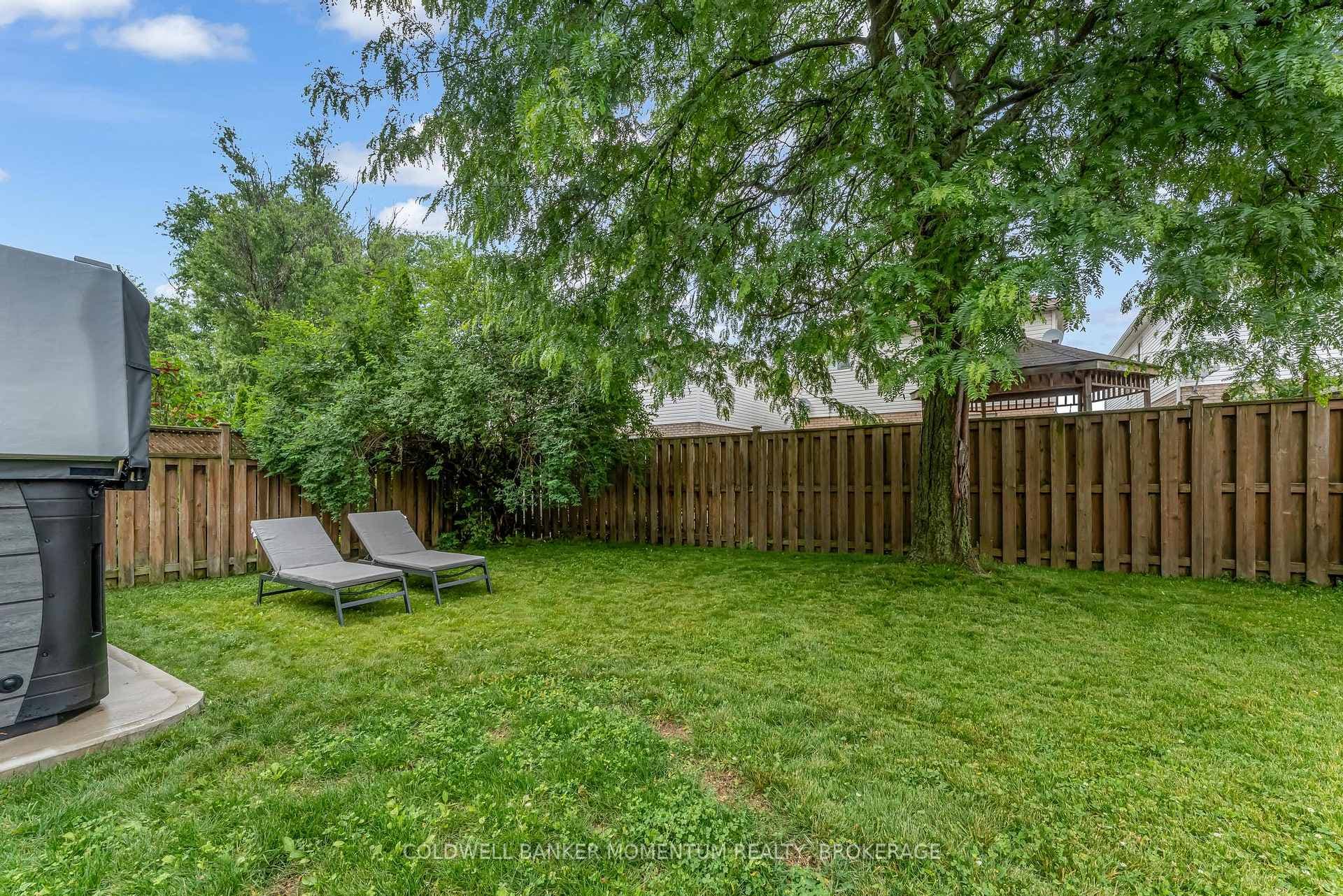163 Crysler Crescent photo 35