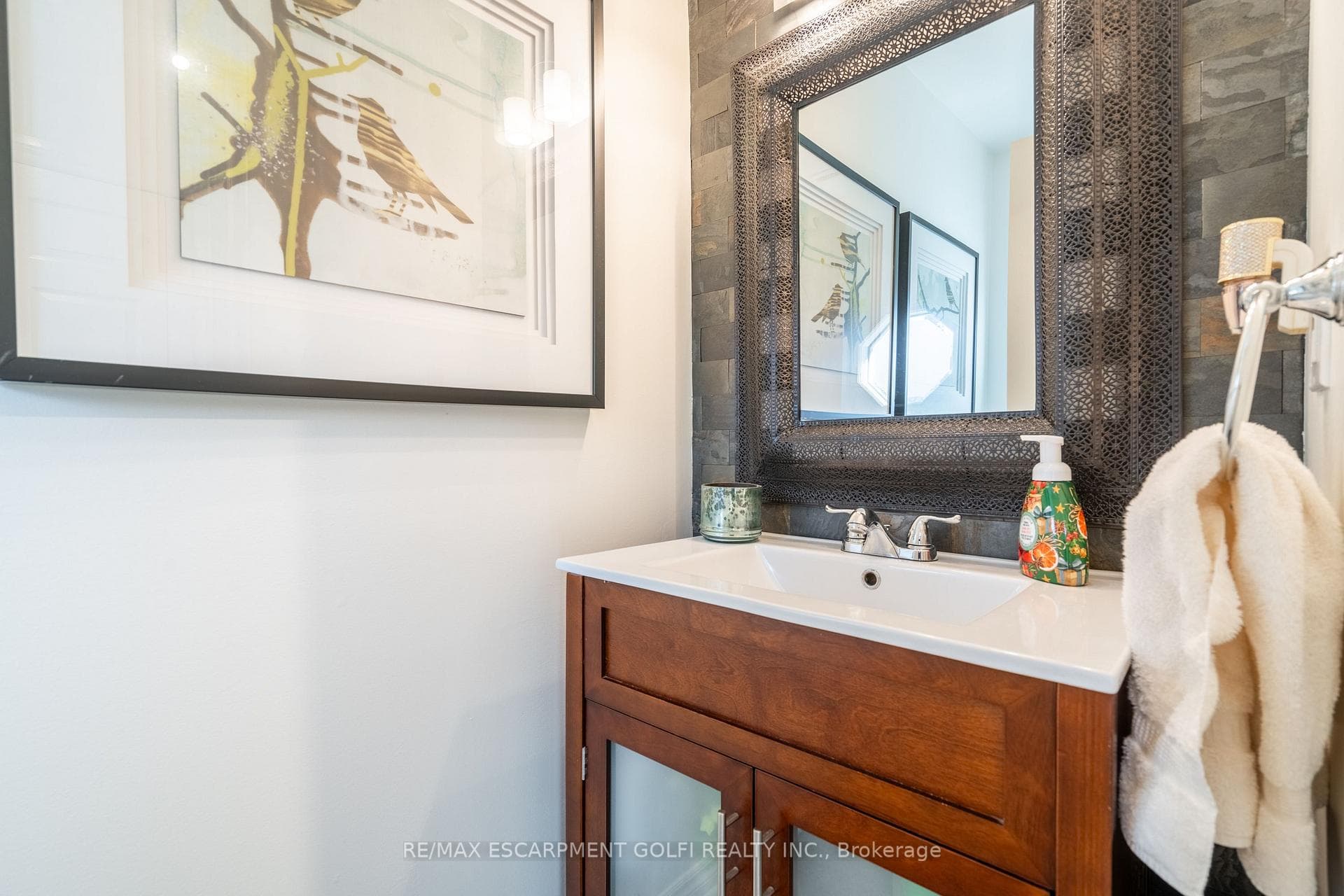 375 BOOK Road Unit 19 photo 5