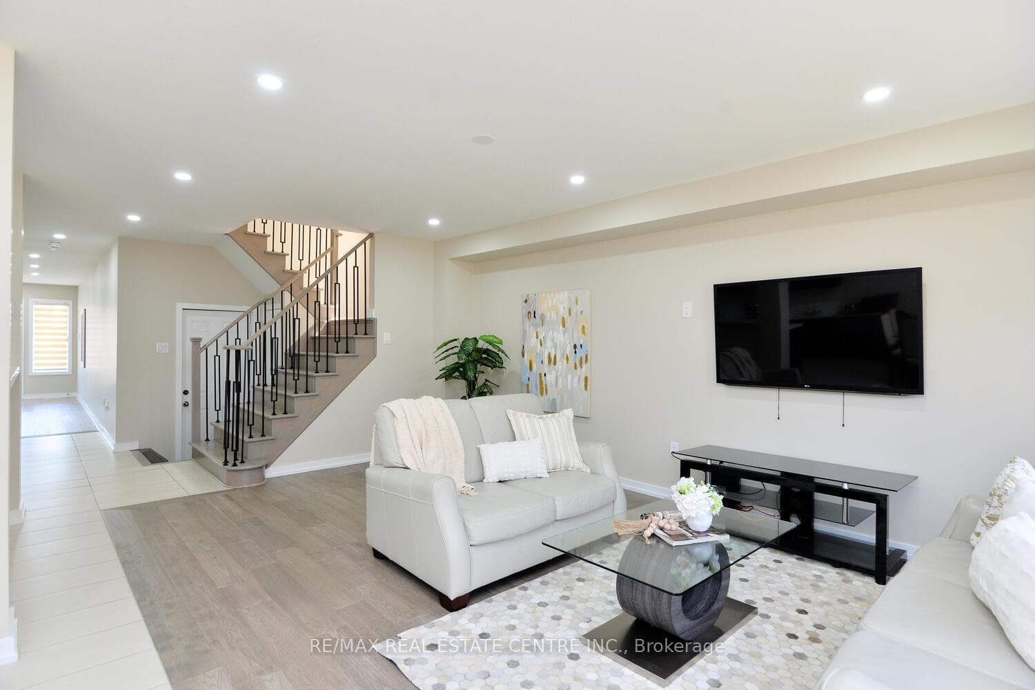123 Bedrock Drive photo 12