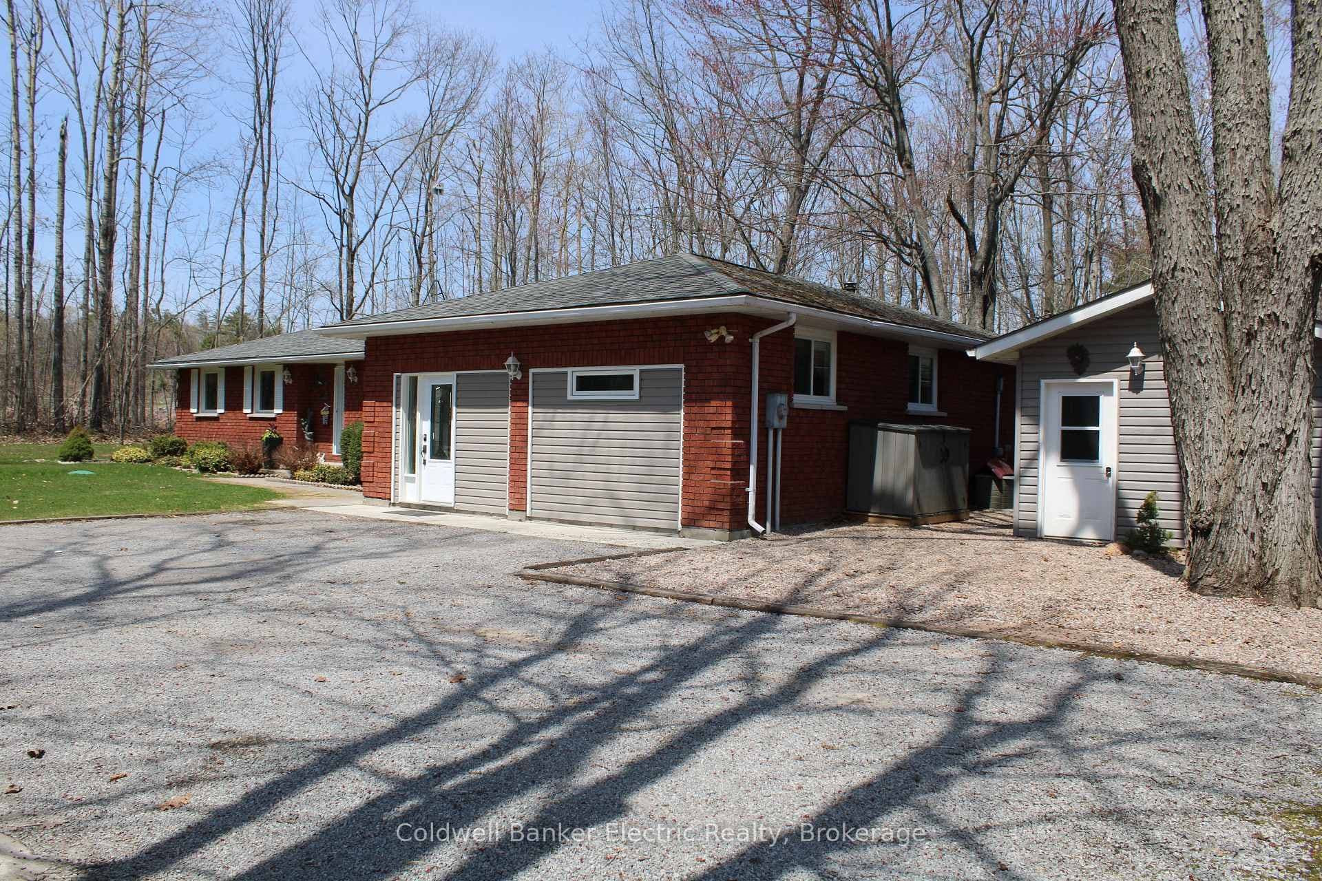 178 Adam & Eve Road photo 3