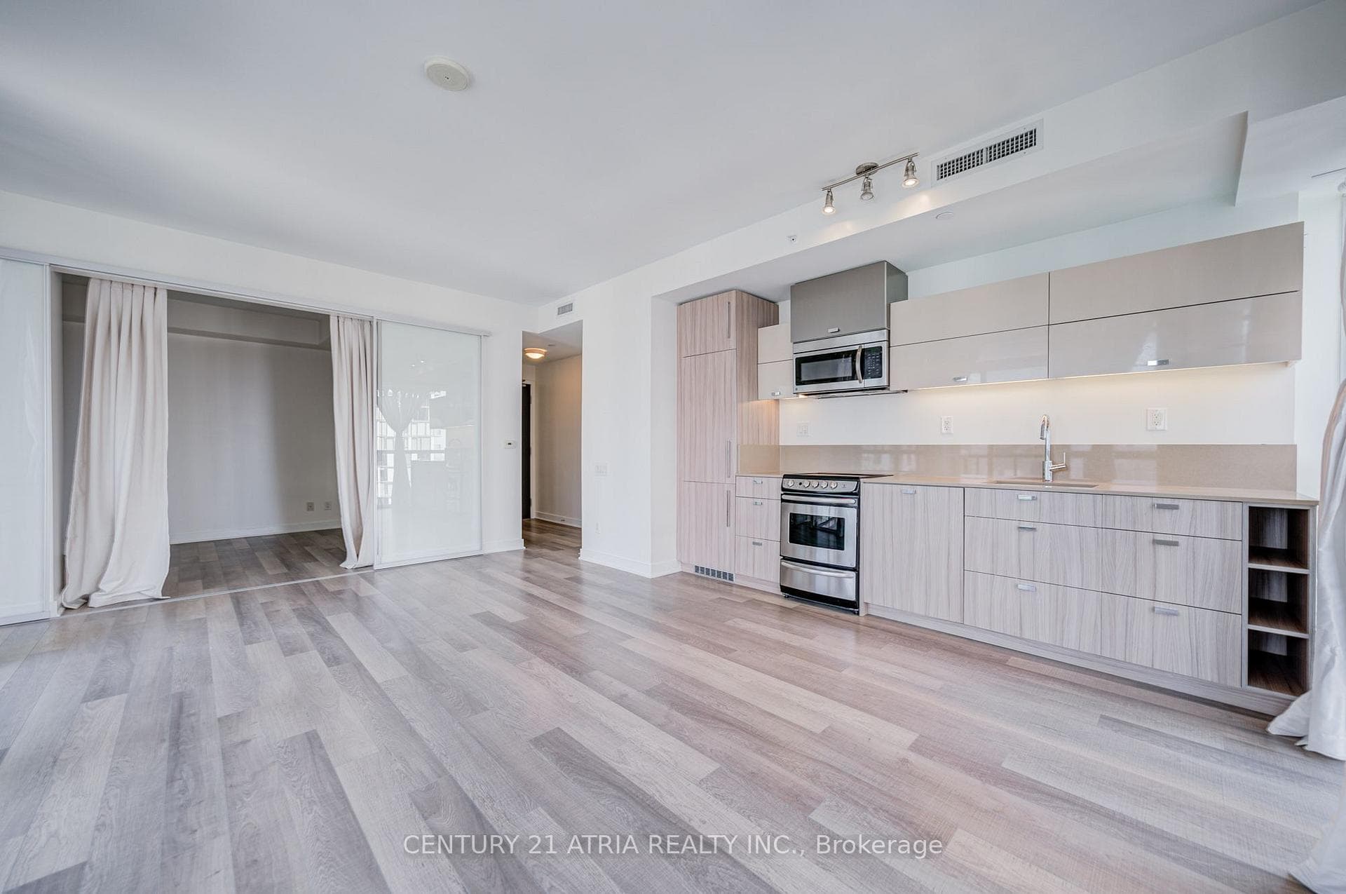 290 Adelaide Street Unit 2404 photo 13