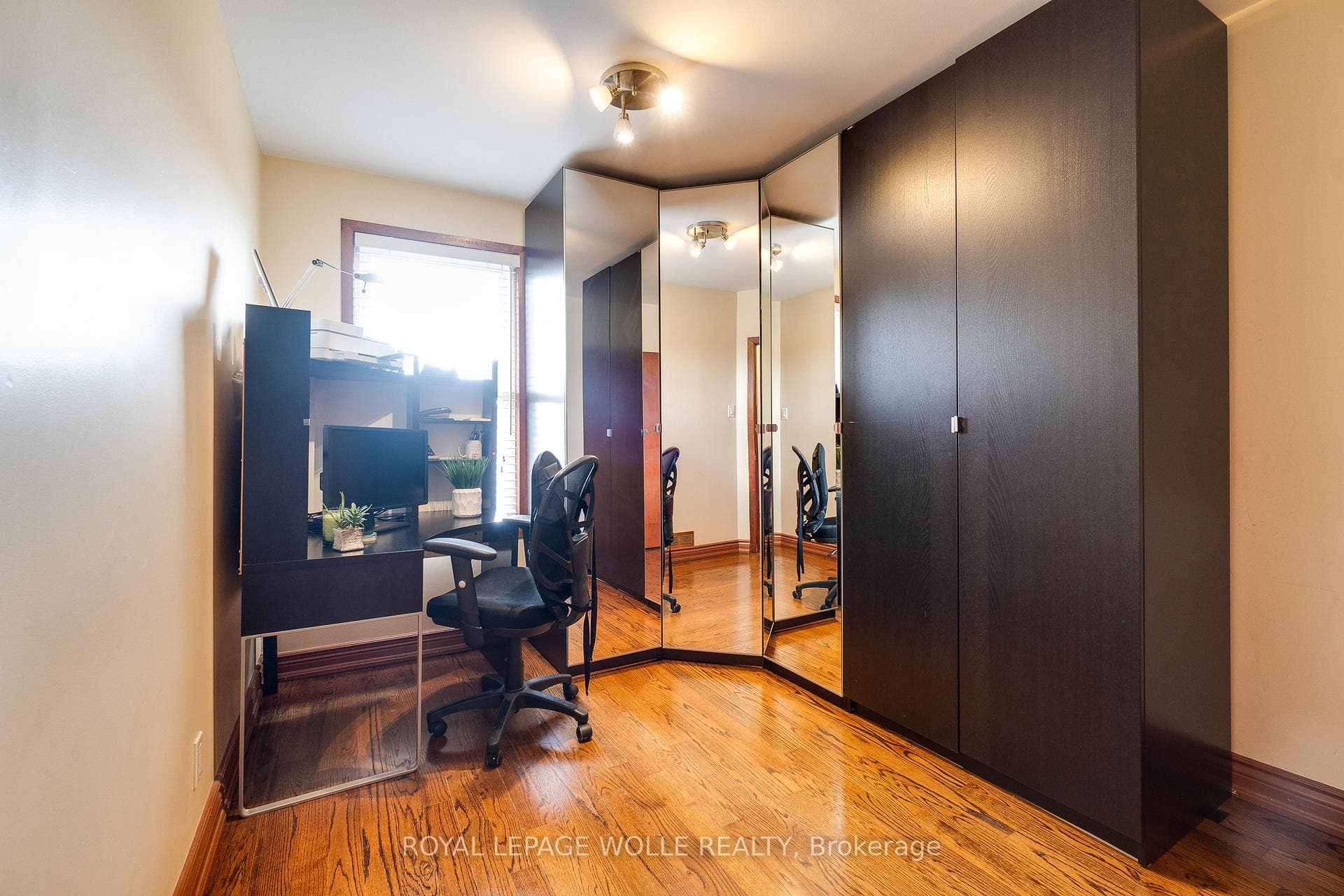 1315 Lansdowne Avenue photo 27