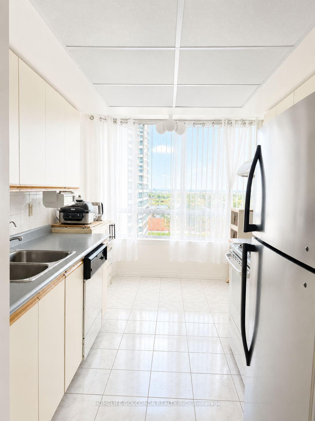 330 Alton Towers Circle Unit 912 photo 4