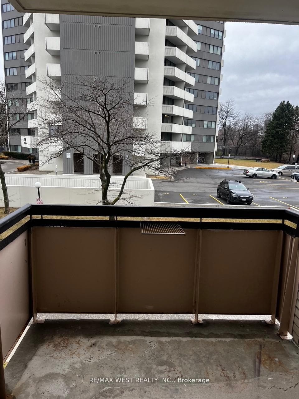 130 Neptune Drive Unit 202 photo 3