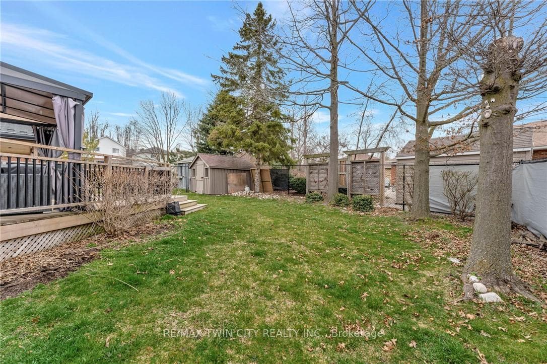 358 Keewatin Avenue photo 32