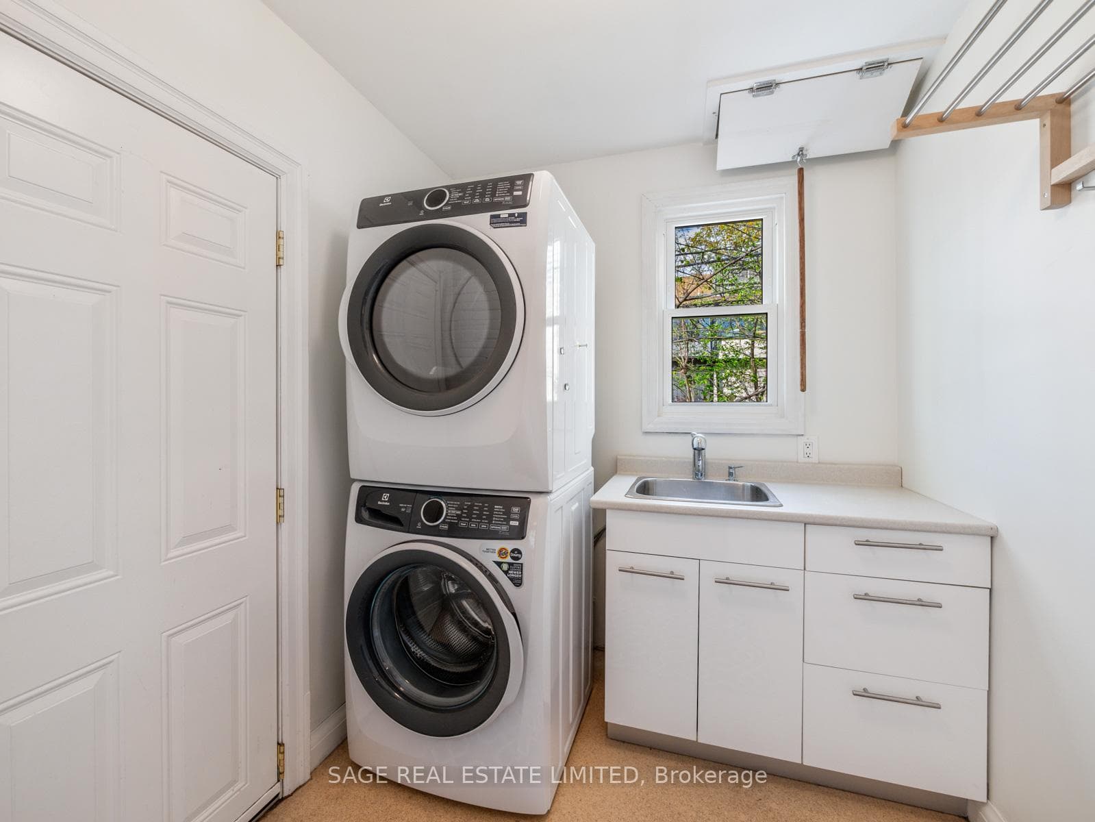 12 Ravina Crescent photo 14