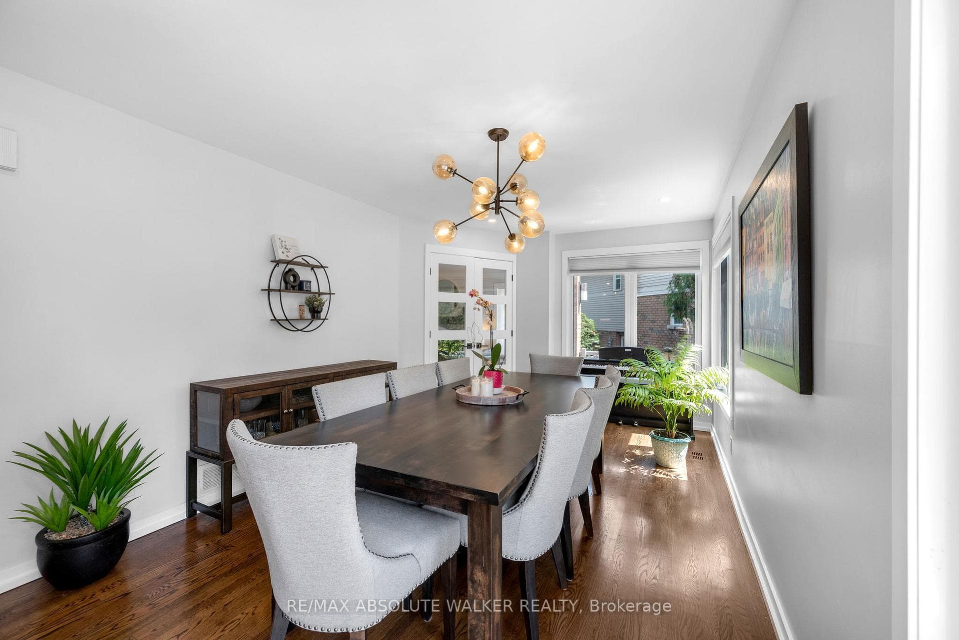 1368 Norview Crescent photo 14