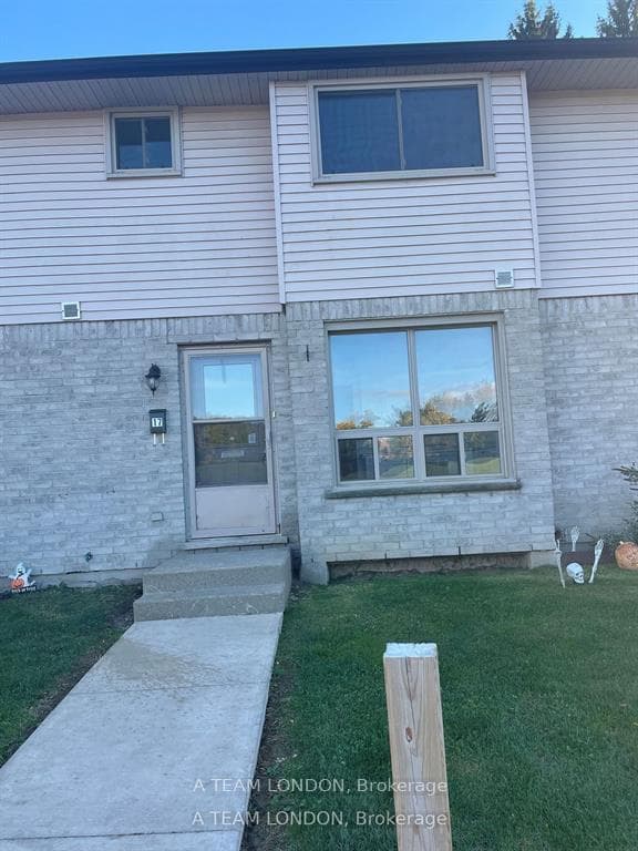 678 Upper Queen Street Unit 17 photo 1
