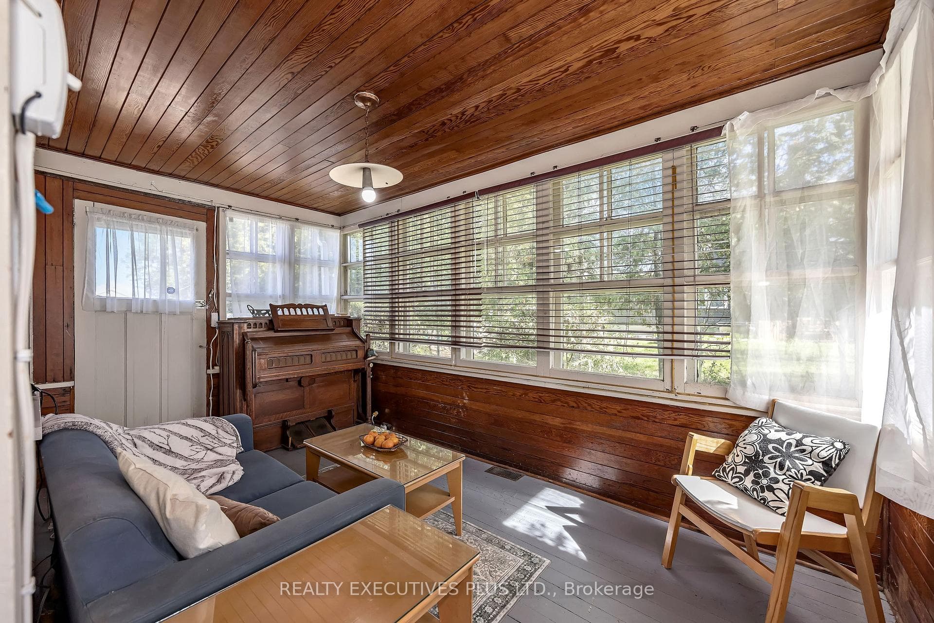 605 Water Street photo 13