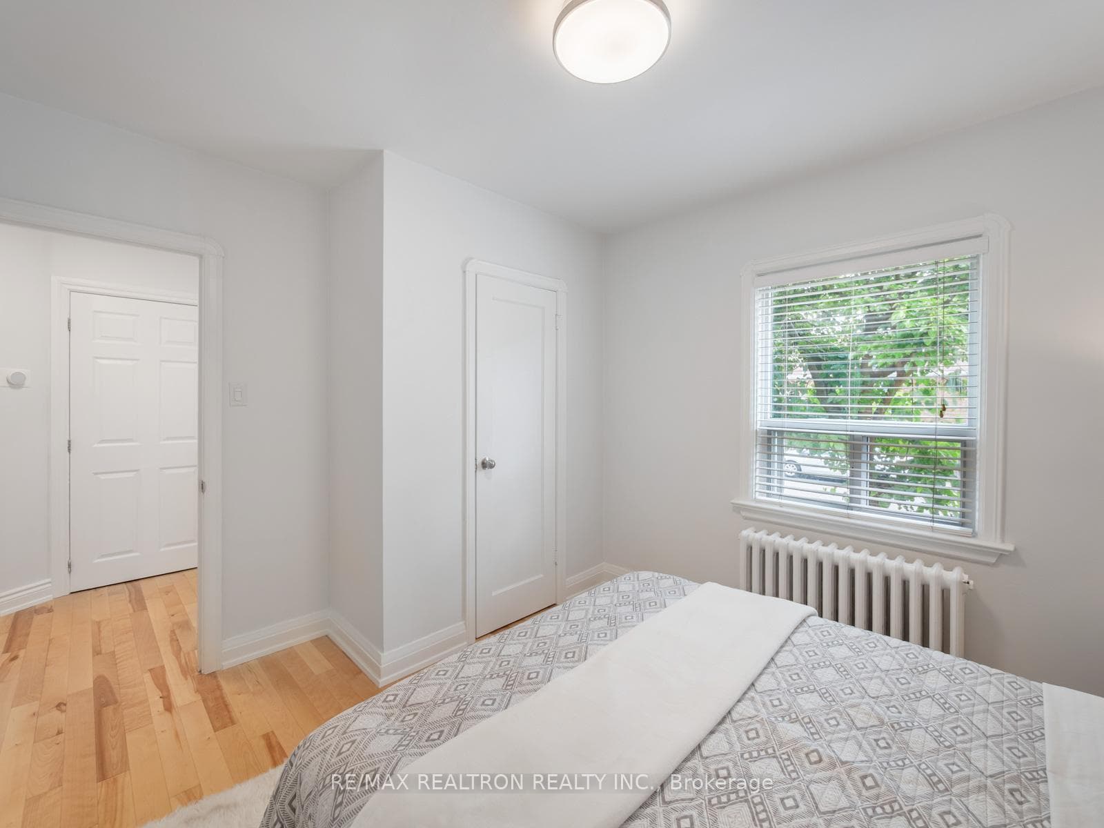 585 O'Connor Drive photo 14