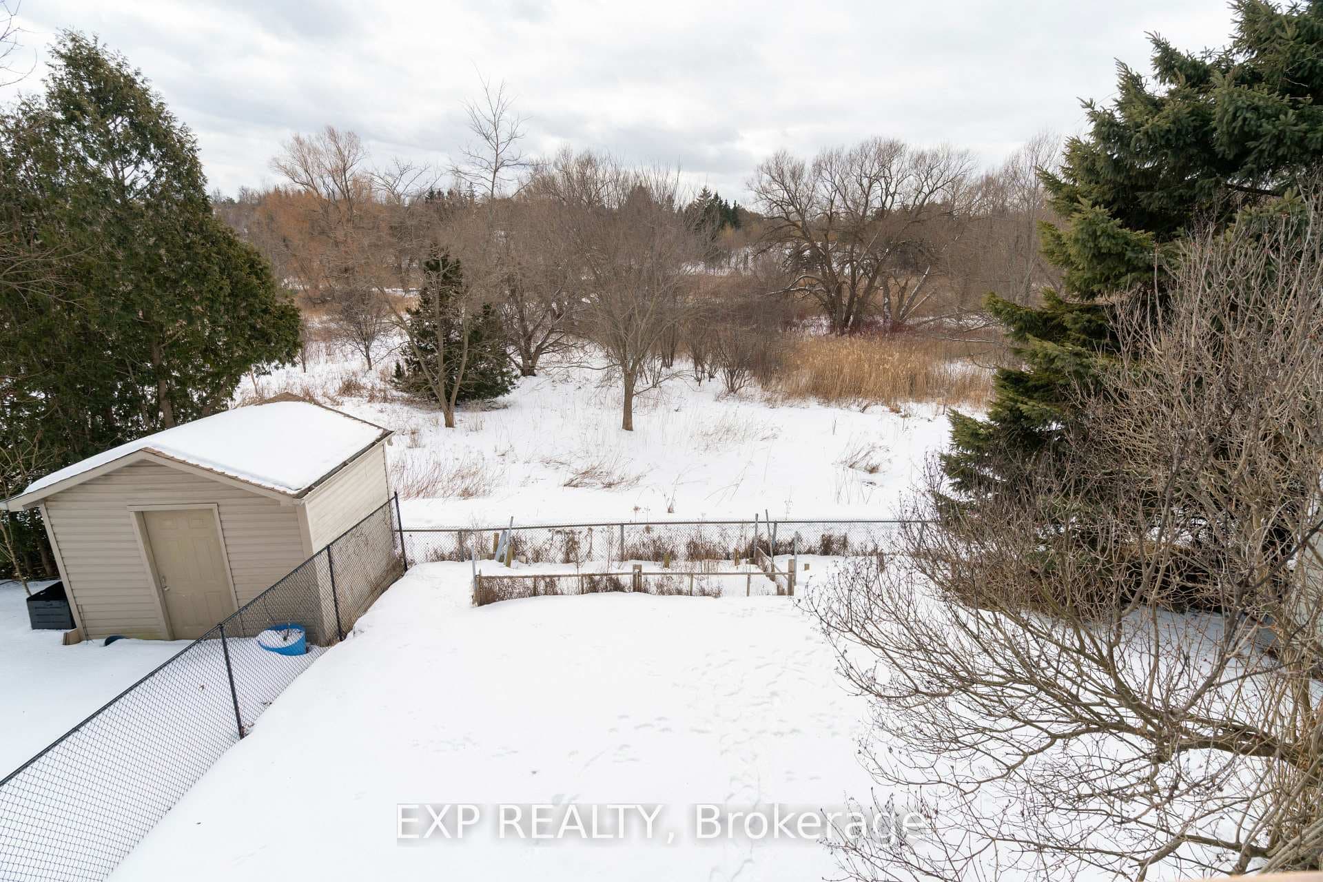 125 Overbank Drive photo 2