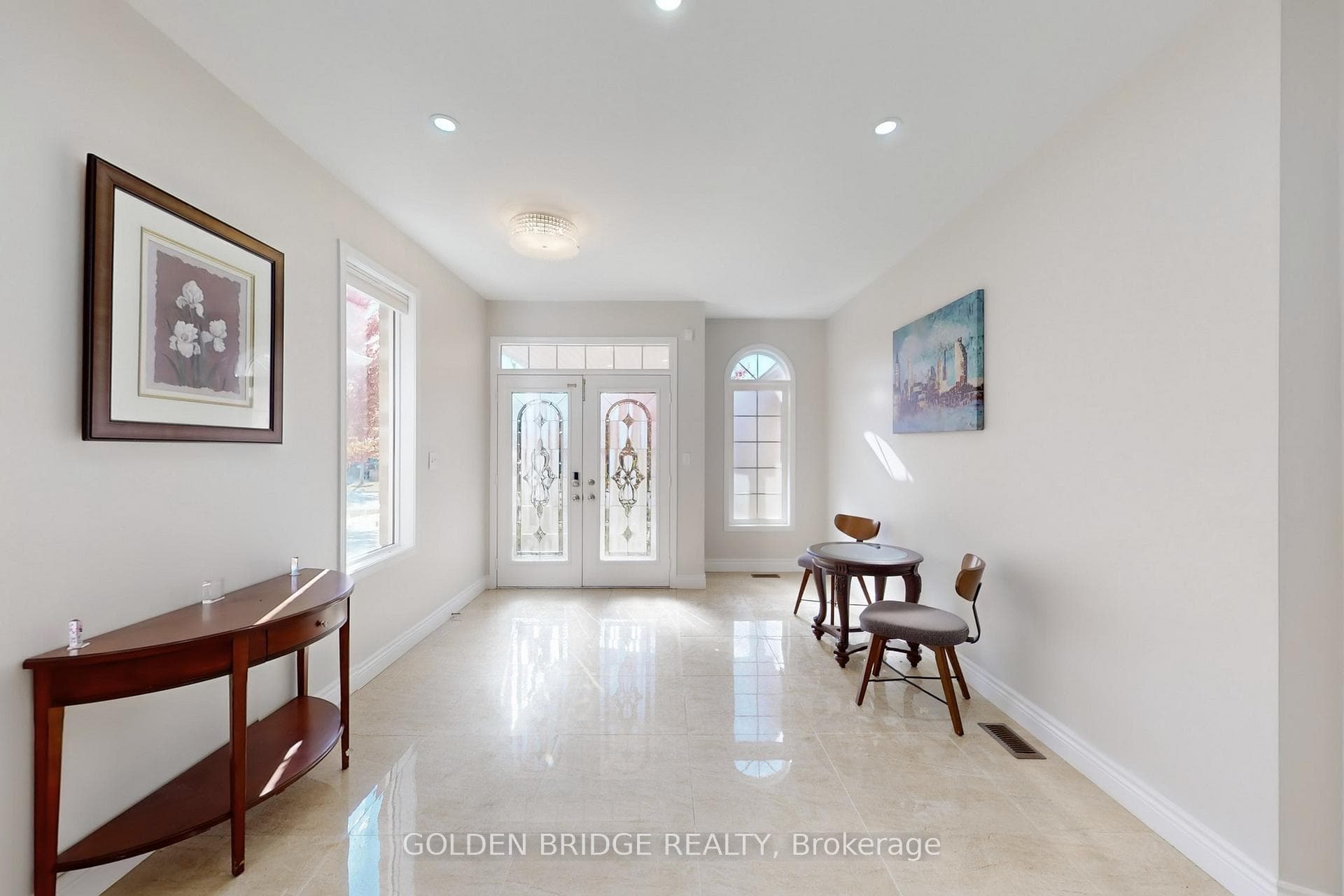 158 Worthington Avenue photo 4