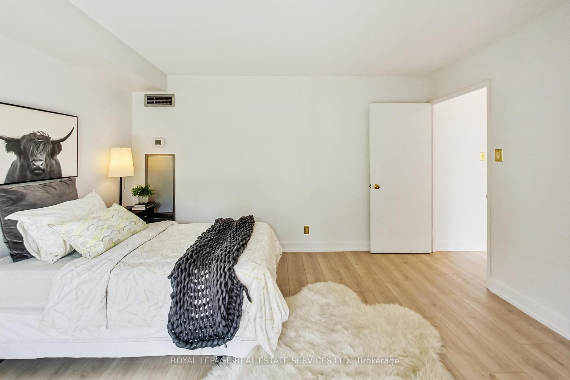 205 Wynford Drive Unit 203 photo 23