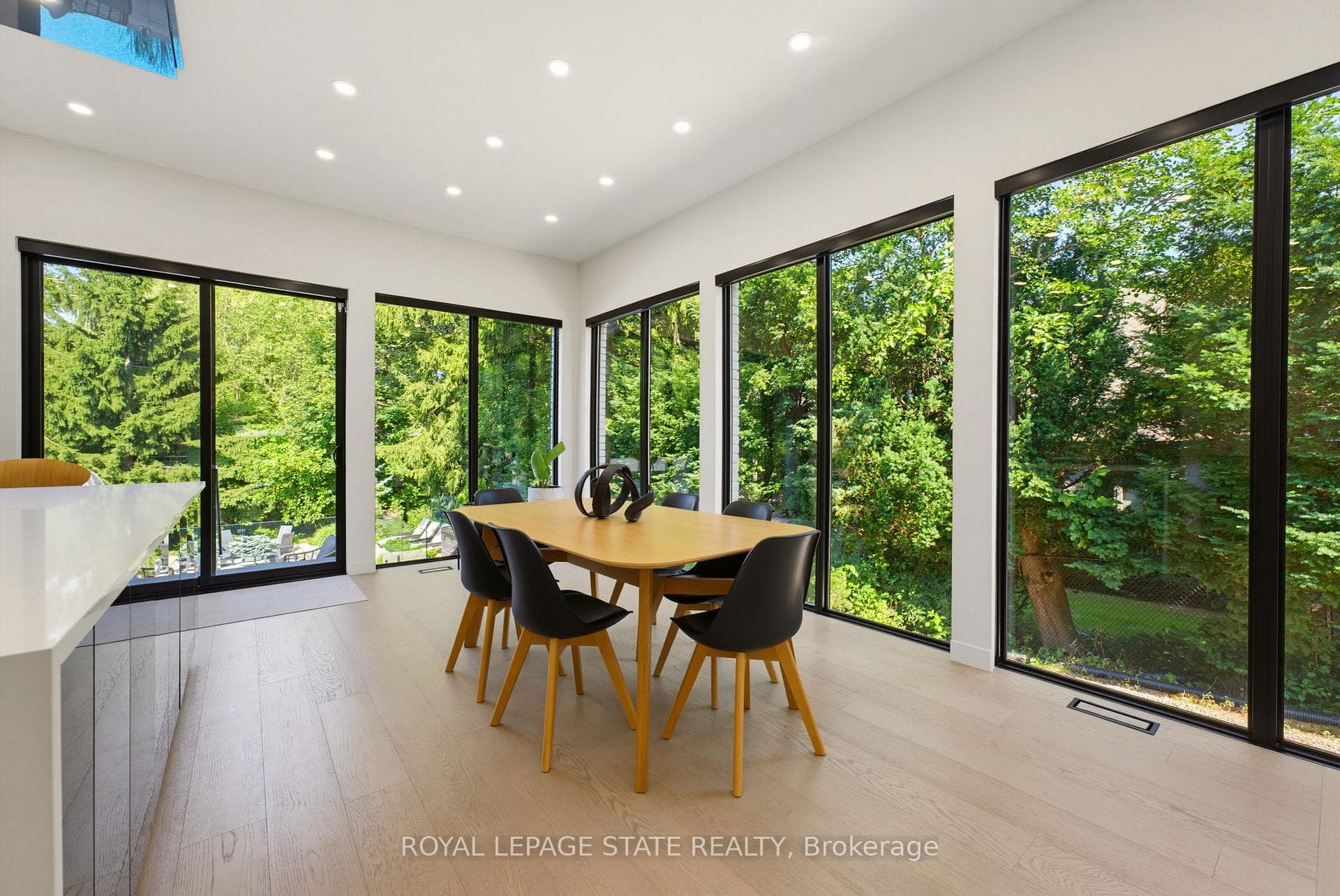 282 Robina Road photo 19