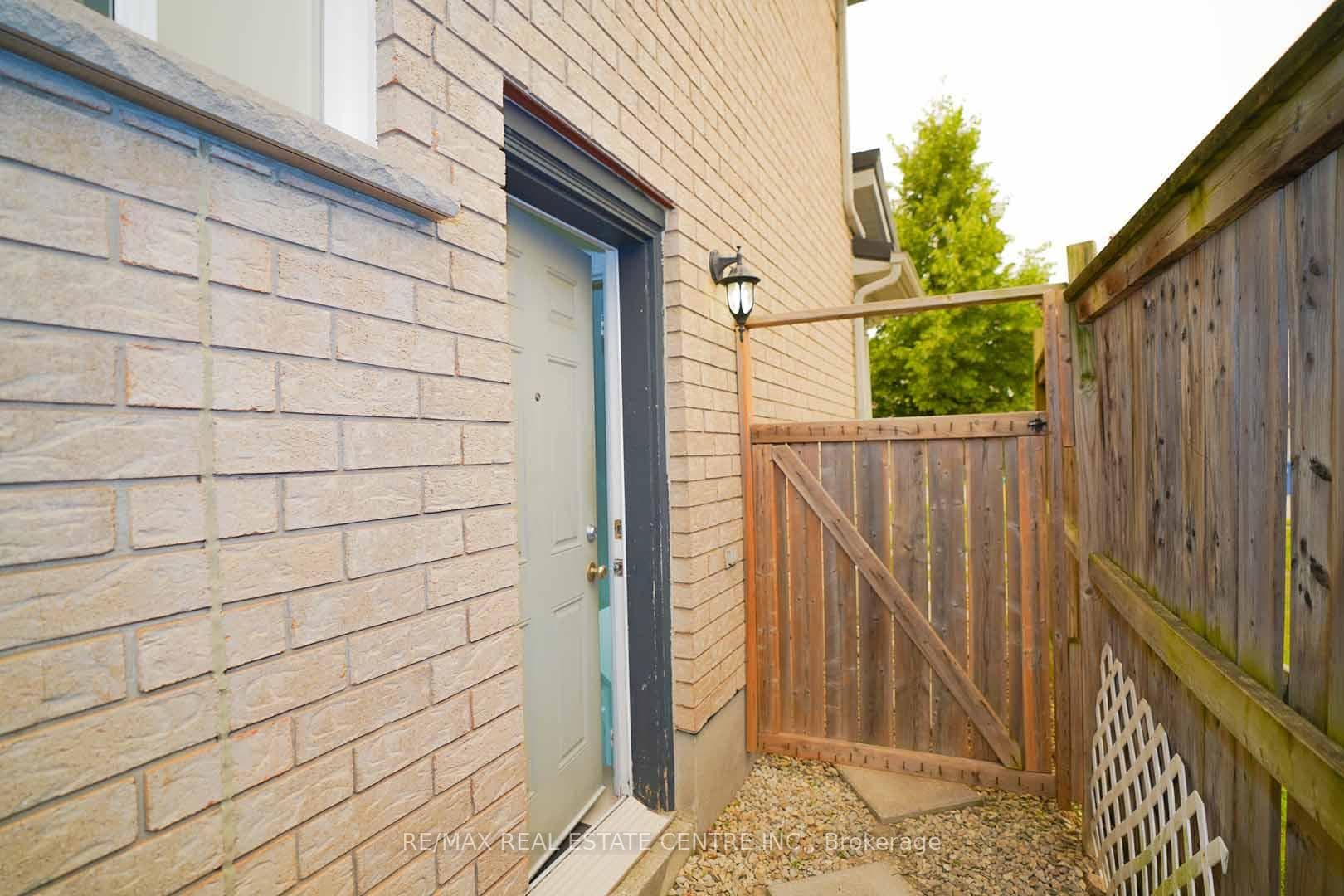 18 Heritage Drive photo 49