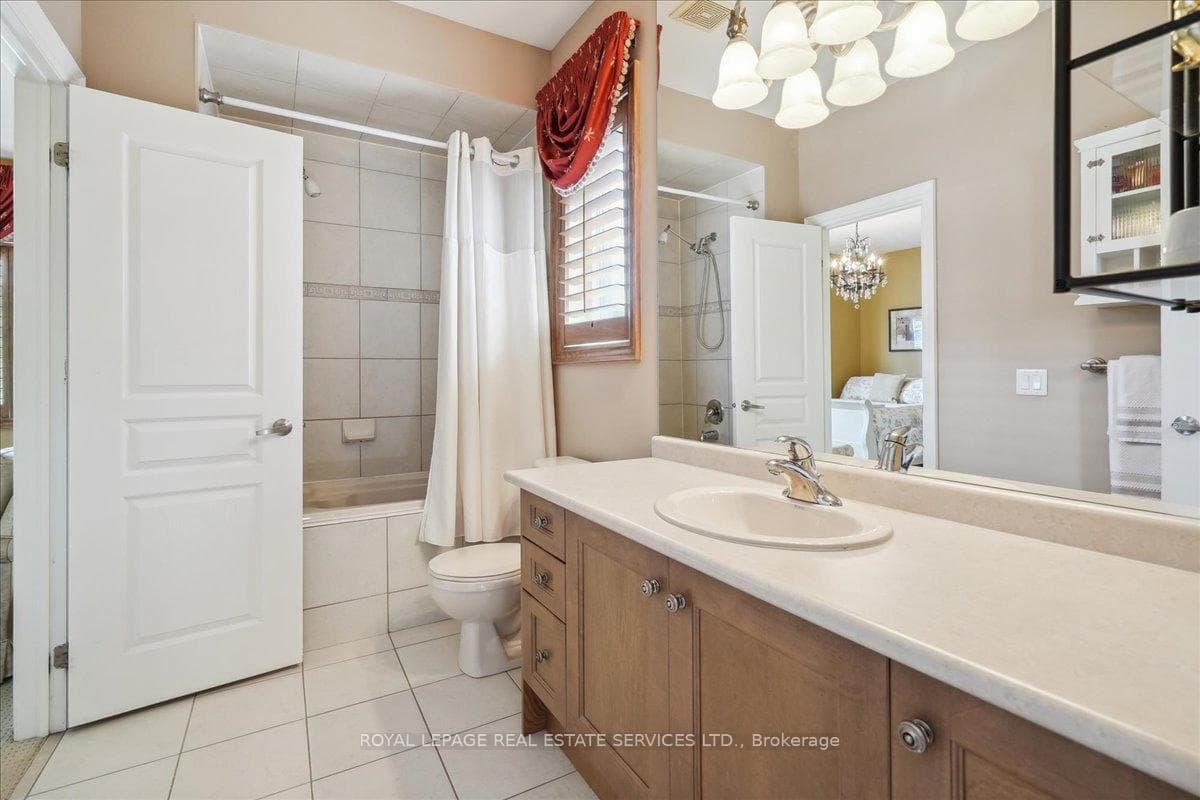 559 Golfview Court photo 31