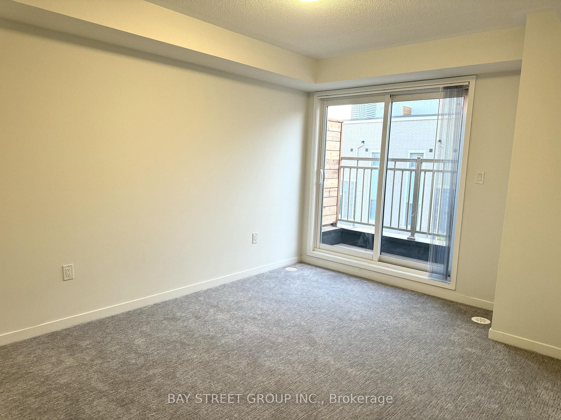 130 Honeycrisp Crescent Unit TH307 photo 8