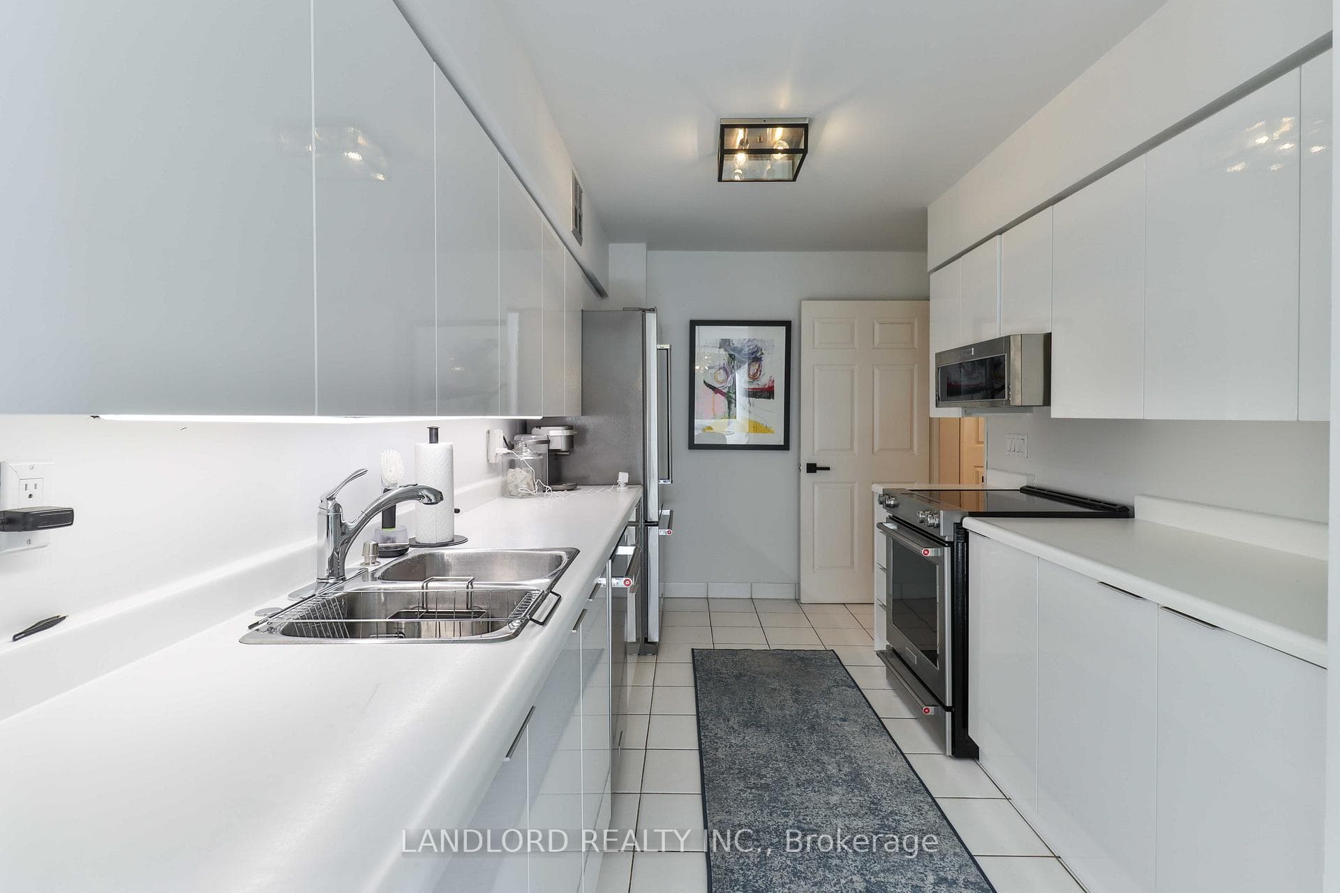 278 Bloor Street Unit 1801 photo 16