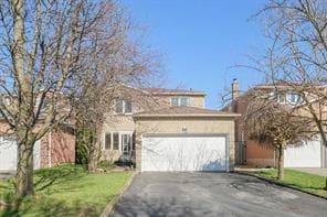 15 Strathmore Drive photo 1