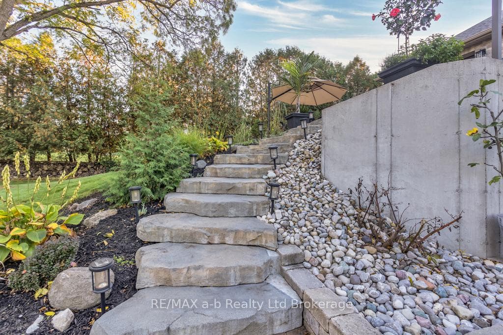 9442 Richmond Road photo 36