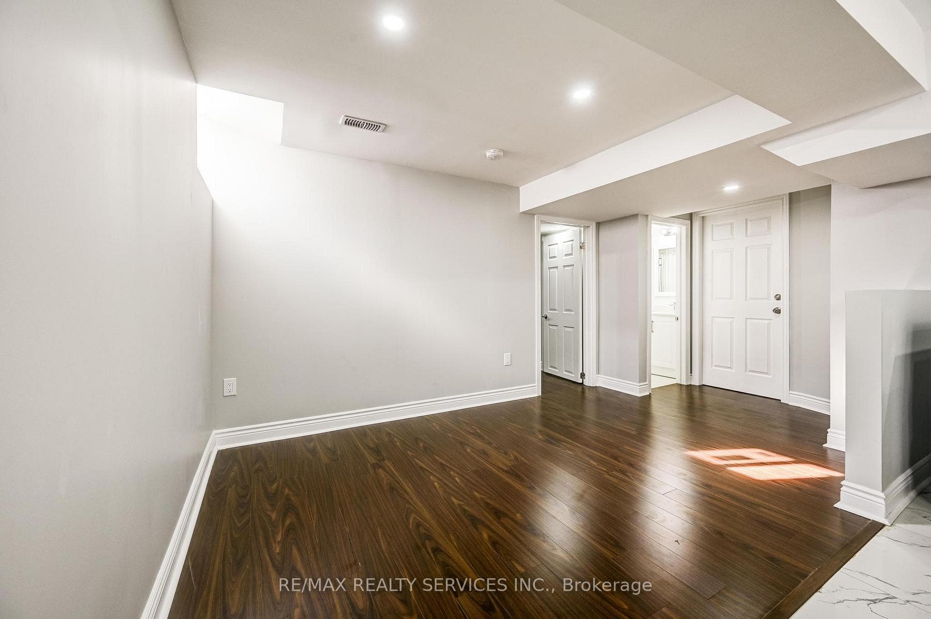 21 Jacksonville Drive Unit Bsmt photo 18