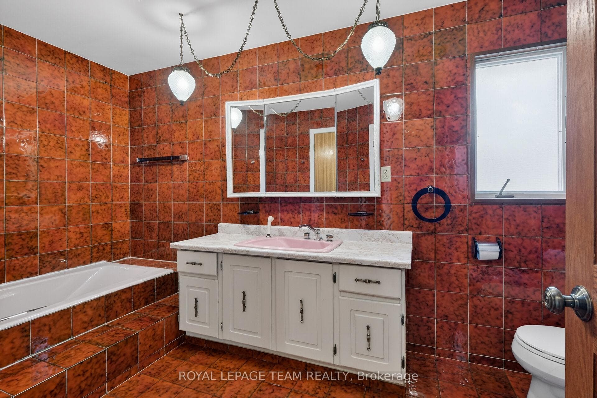 Main Bathroom