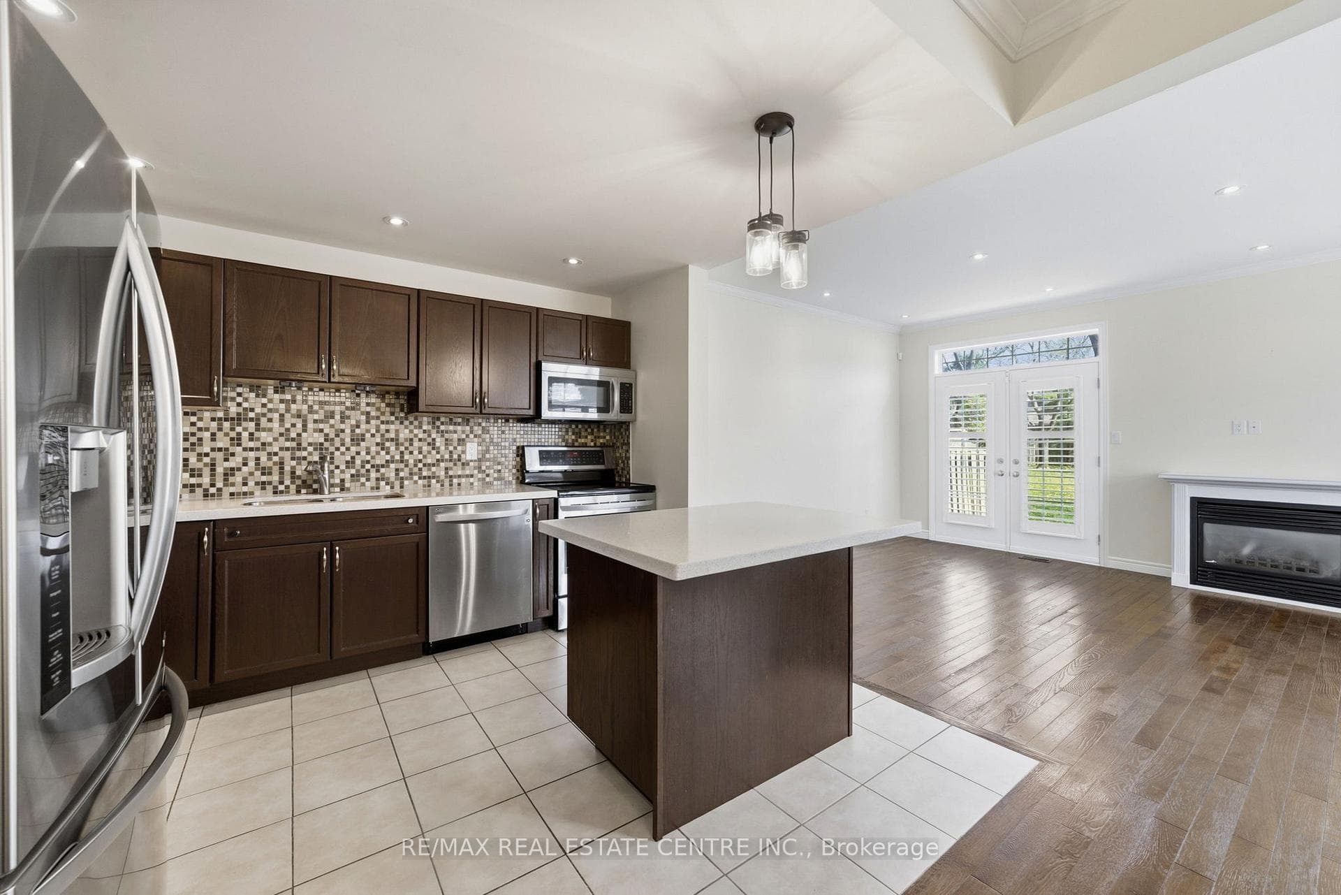 876 GOLF LINKS Road Unit 1 photo 11