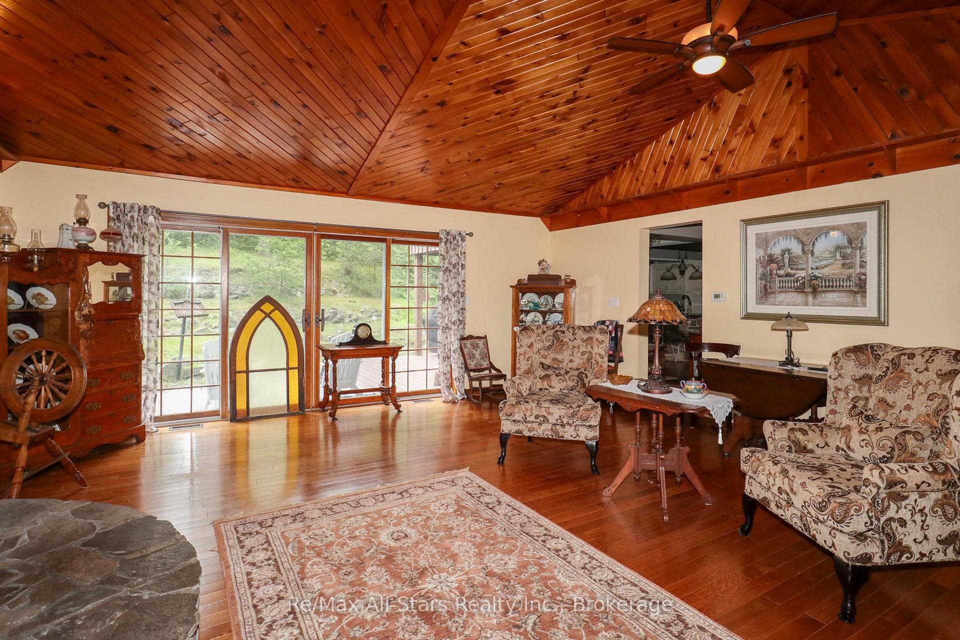 1474 Fleetwood Road photo 10