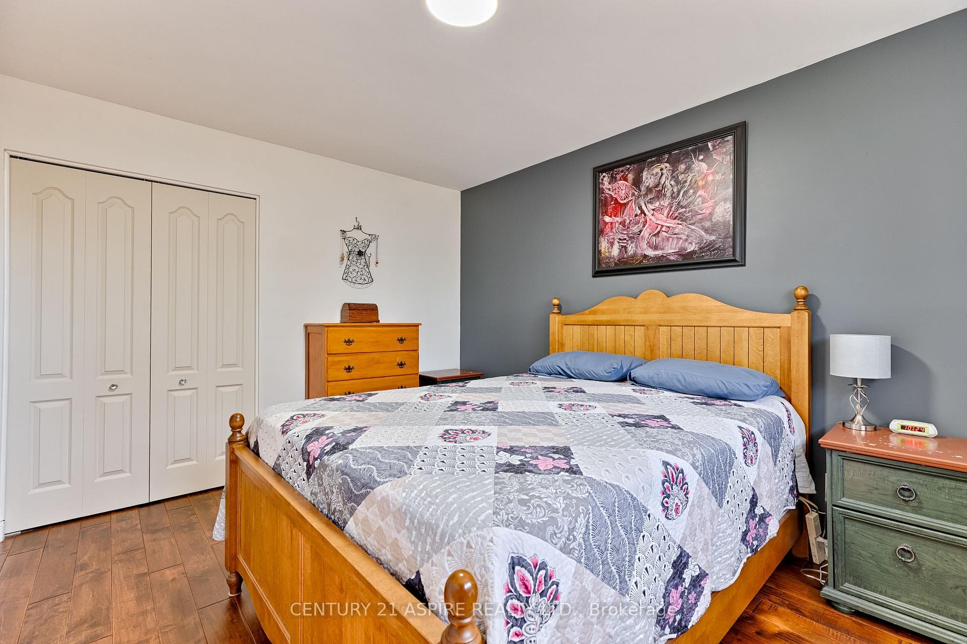 15 Roy Street photo 28