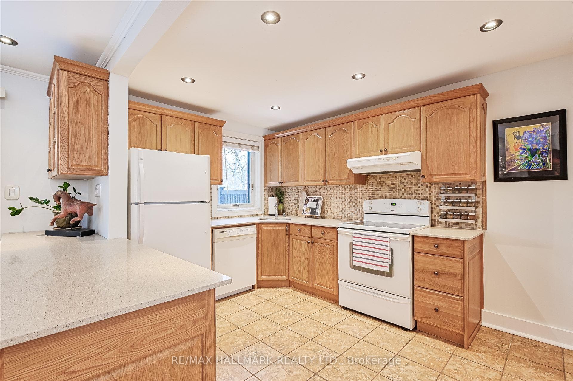 252 Winona Drive photo 13