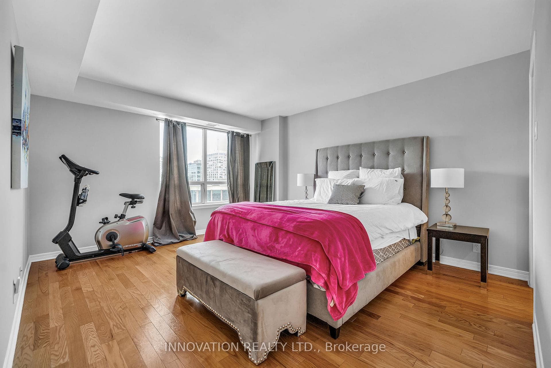 429 Somerset Street Unit PH04 photo 21